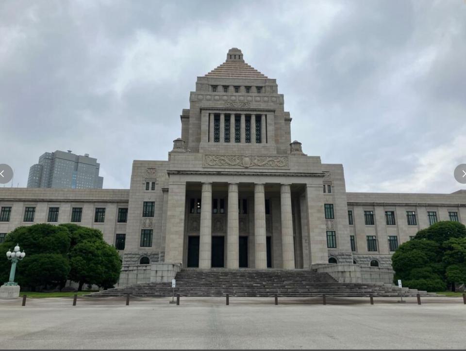 一直以来,日本内阁和政党的两笔费用颇受人诟病——一是内阁官房补偿