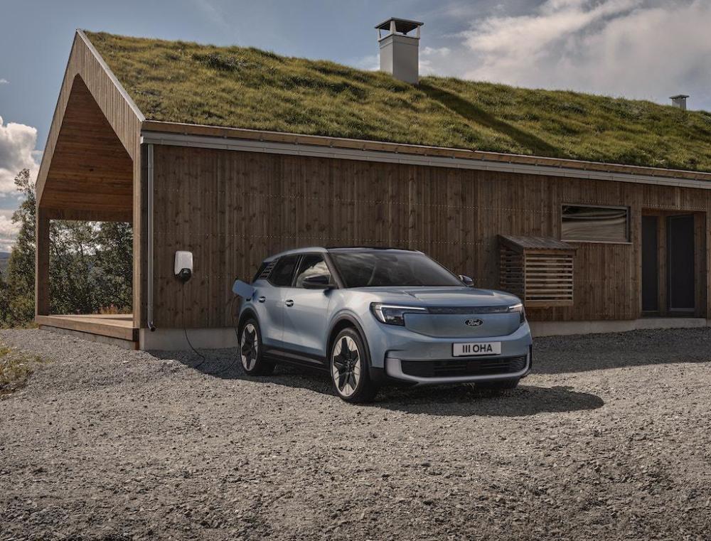 设计风格更加硬朗福特meb平台首款电动车explorerev官图泄露