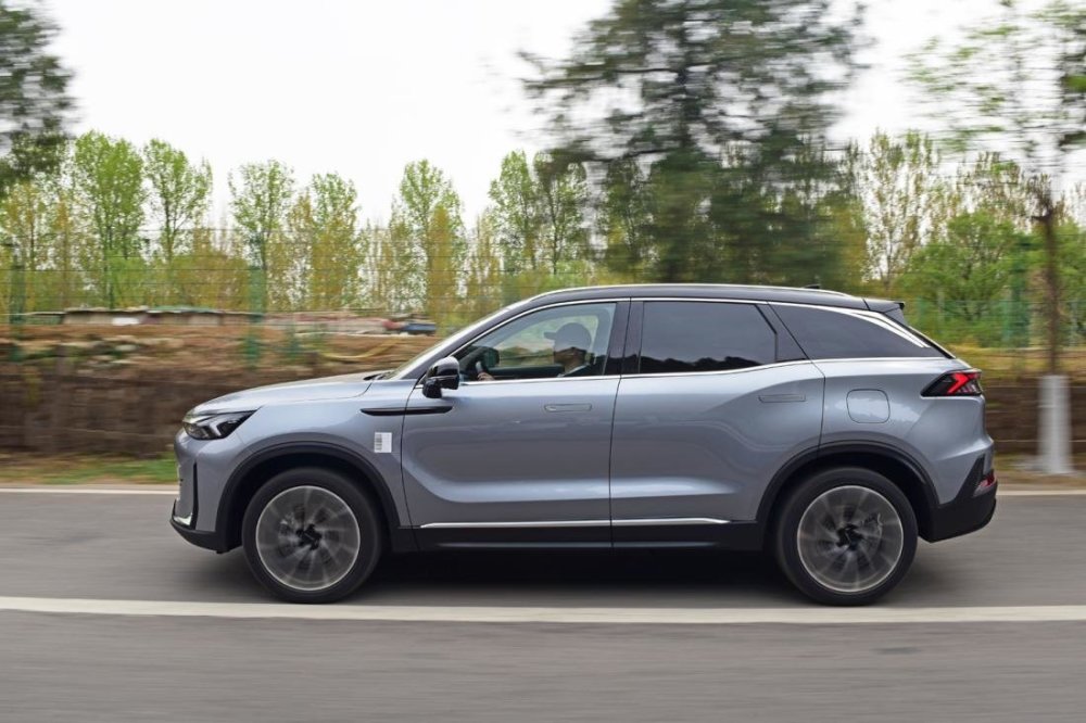 "大舒"大有可为,抢先试驾北汽新款x7尊享 版_腾讯新闻