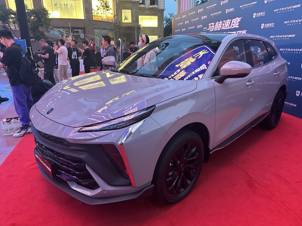 风行t5evo狂飚版上市999万元起