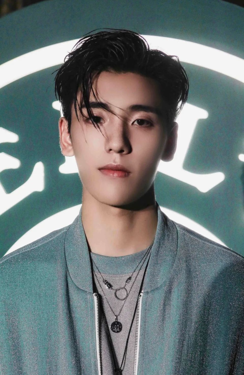 私生活混乱,赌博,整容,养嫂子,《偶像练习生》塌房大赏好精彩