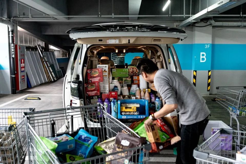 下午3时多,korsy下班了即从元朗出发,驾车经深圳湾大桥到前海山姆,为