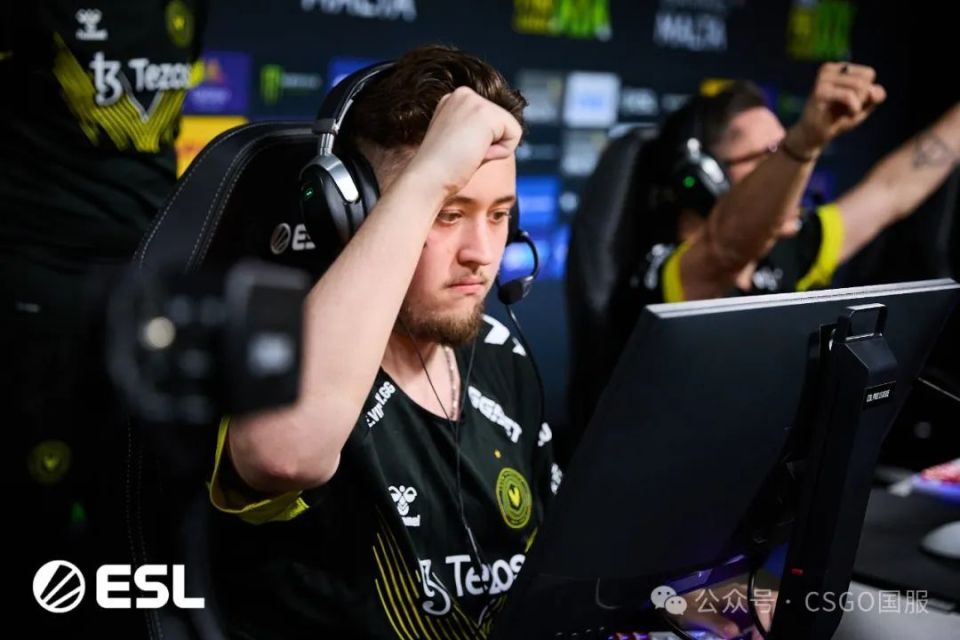 舌薯淘汰龙虎,光头难敌老鼠,今夜决赛薯鼠大战谁将问鼎?