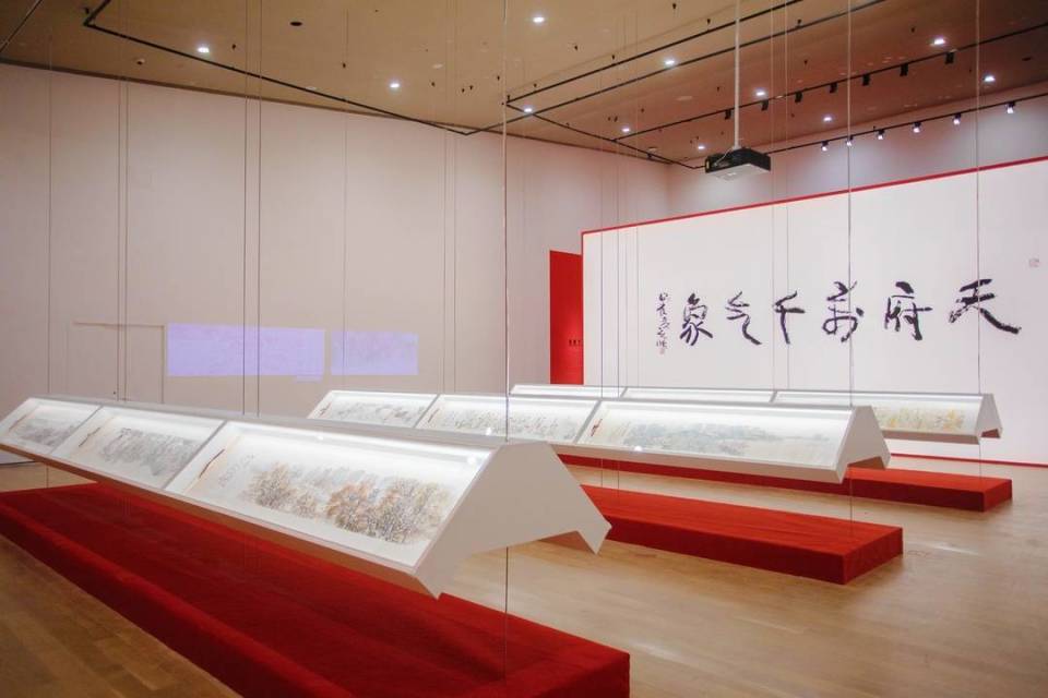 成都市美术馆“天府万千气象”开展，75幅艺术精品共绘辉煌篇章_腾讯新闻