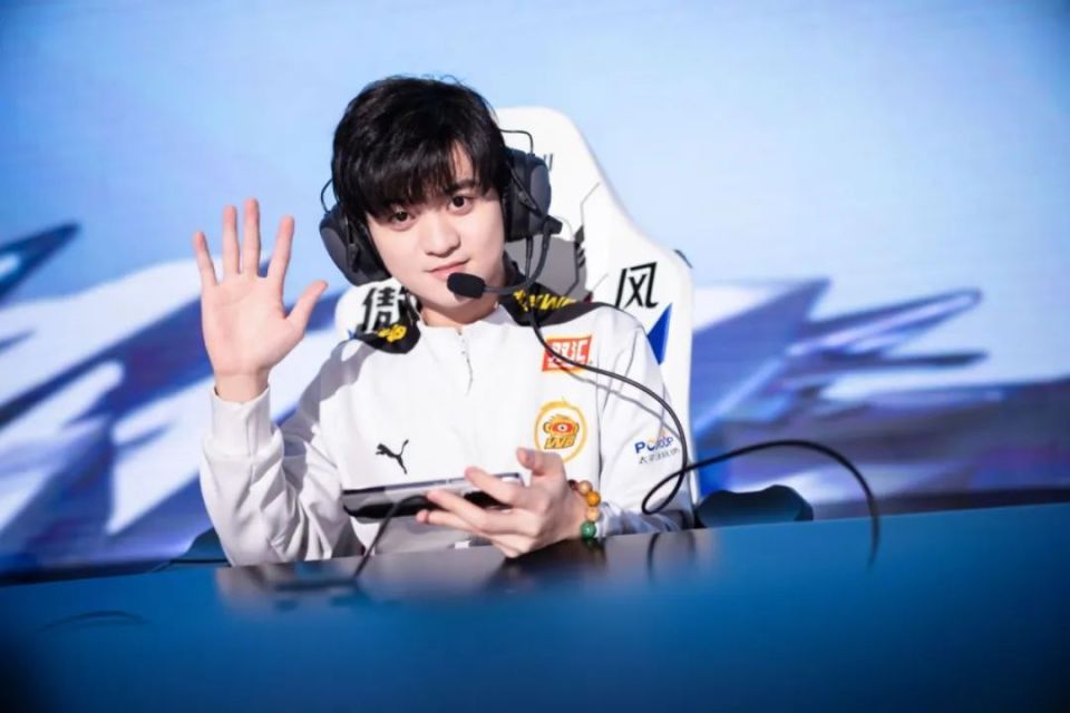 专访北京wb花卷:投简历找工作,结果被职业电竞"录取"了