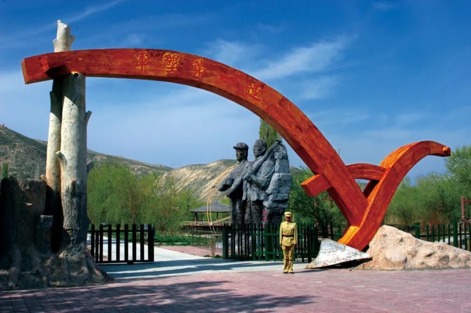 祖国向西开放的窗口,北疆旅游集散地,石河子不仅是"兵团精神传承地