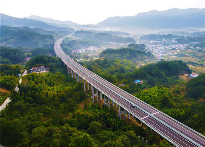无为至岳西高速今日建成通车 沪武高速实现安徽境内全线贯通_腾讯新闻