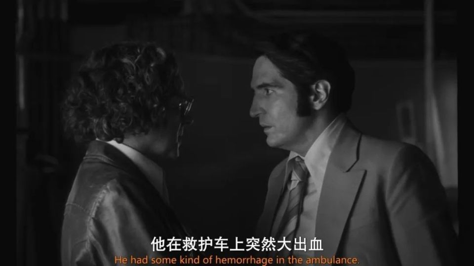 恶魔再次附身莉莉,为电视机前的观众上演了一场末日审判.