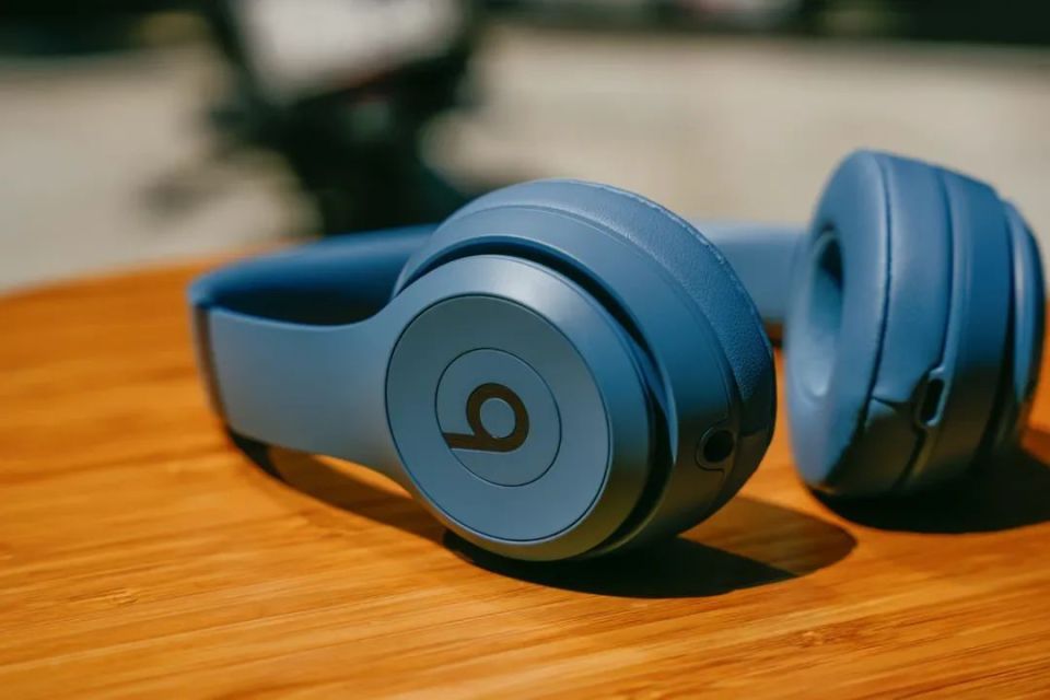 苹果新出的 beats solo 4 值得买吗?用过之后我想说