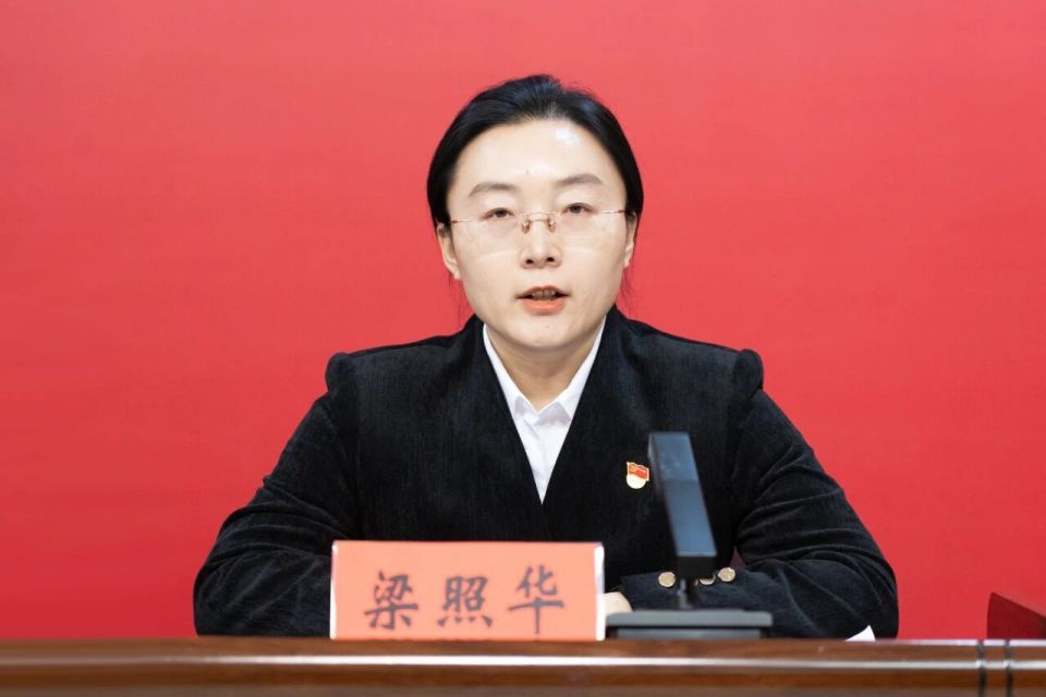 高质量完成“十四五”规划系列主题新闻发布会 | 实施就业优先战略 推动高质量充分就业_腾讯新闻