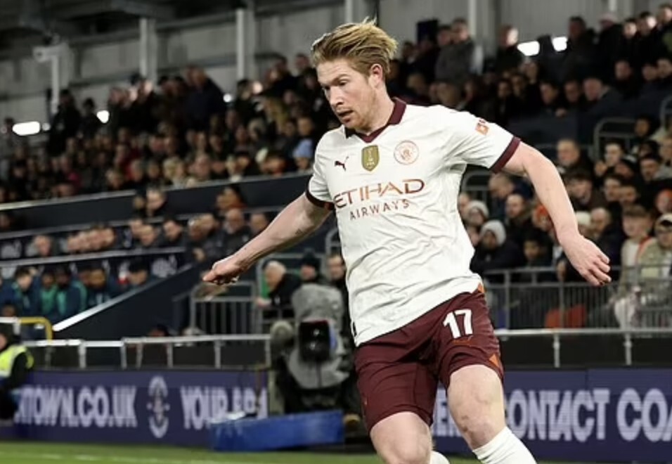 德布劳内我也没想到复出后状态那么好曼联会在困境中爆发