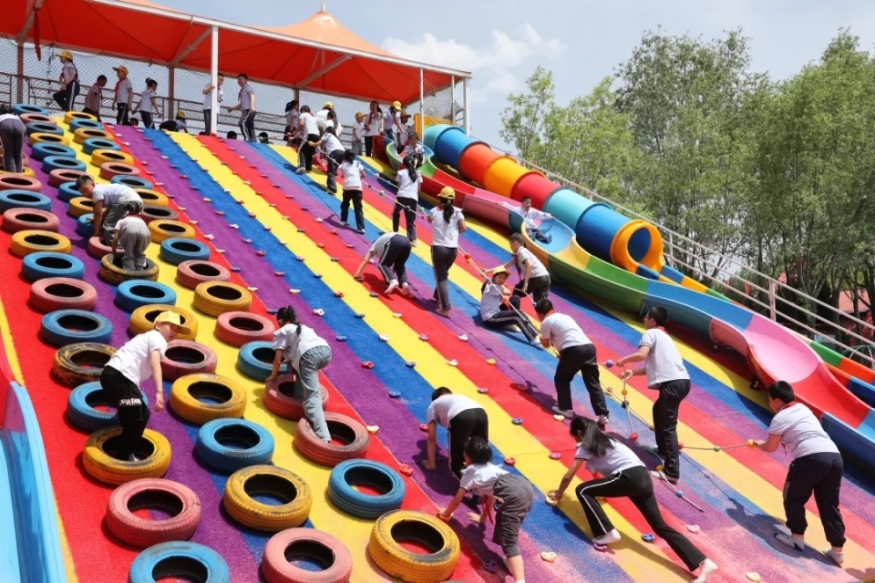 长治振兴小镇"研学热"持续升温 "教育 科技"是亮点