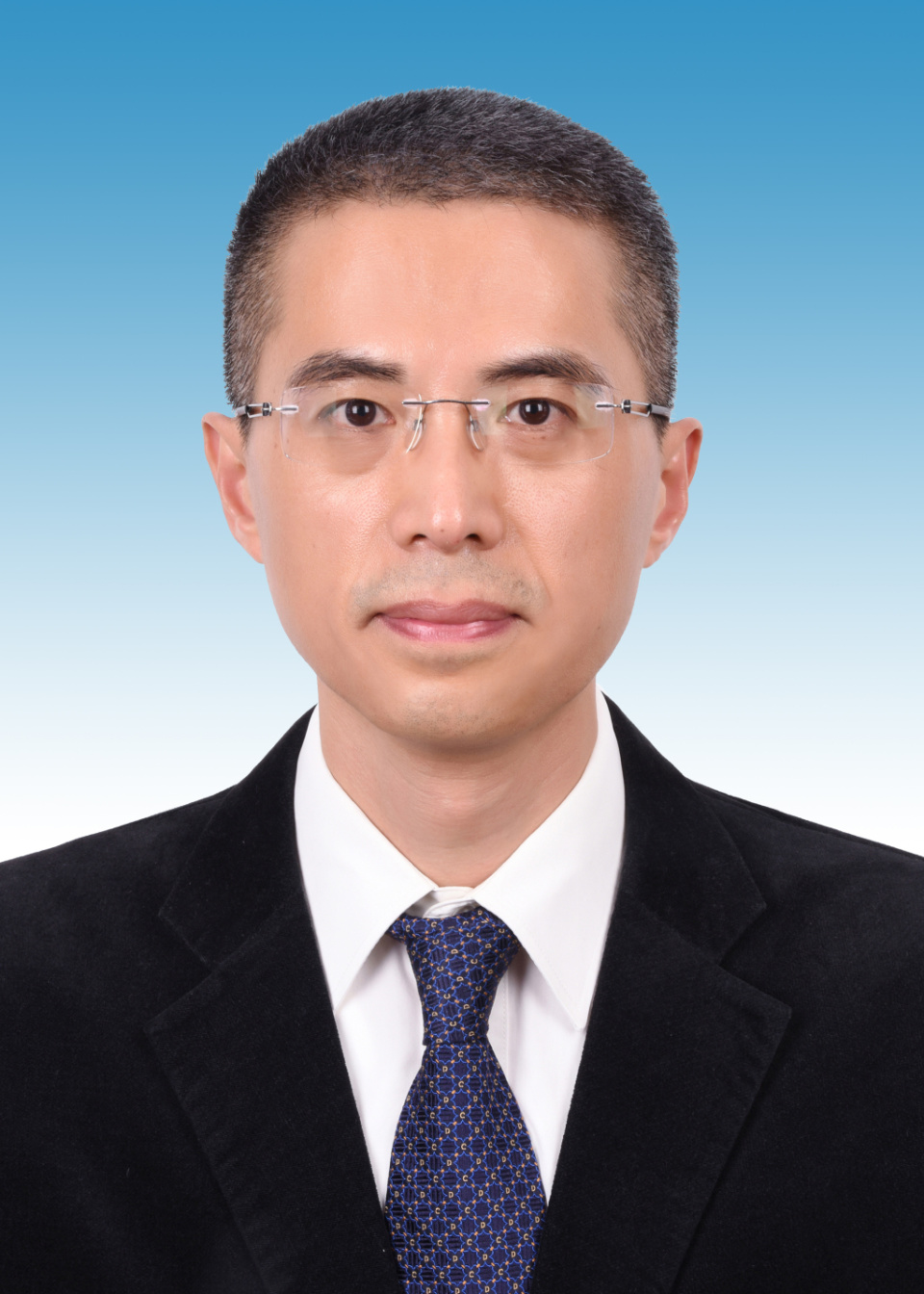 政前方丨王冠宜季成涛已任青岛市政府副秘书长附图