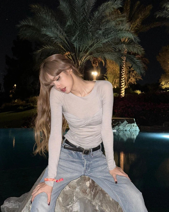 blackpink lisa罕见的性感时刻_腾讯新闻