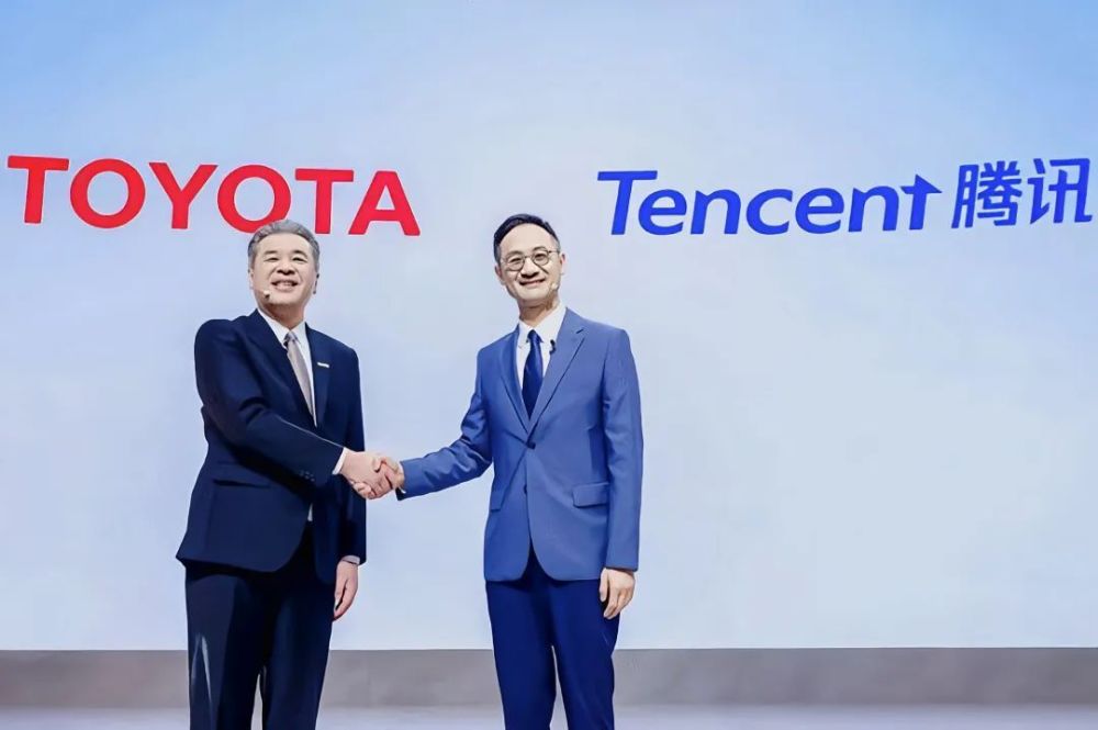 爱诗科技完成超亿元A2轮融资，英伟达收购 GPU 编排软件提供商 Run:ai，月之暗面CEO杨植麟陷融资套现争议｜AI世界观 · 原文图片 14