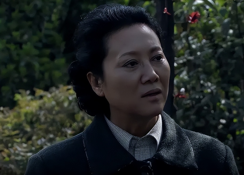 《小麦进城》中尤为明显,因为小麦这农村人的身份,使得杨文采这婆婆