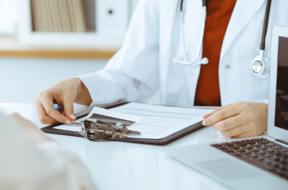 阴道,宫颈;妇科特殊治疗(电熨):外阴,阴道,宫颈;黑光治疗(puva治 )