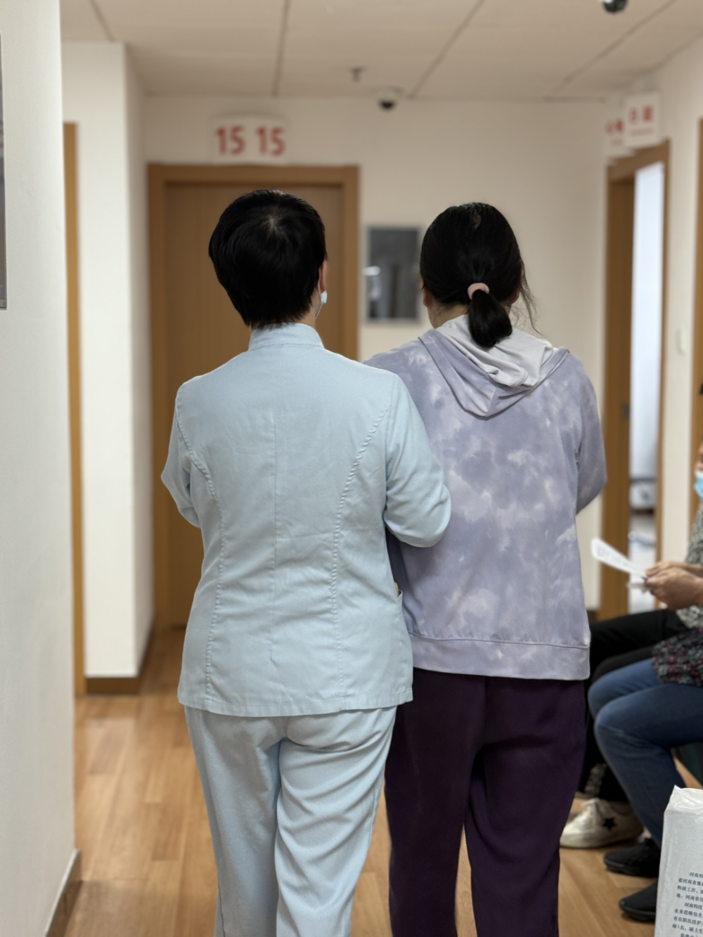 包含右江民族醫(yī)學(xué)院附屬醫(yī)院代掛陪診就醫(yī)的詞條