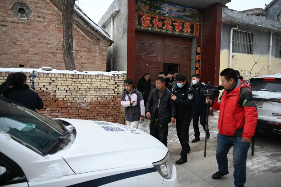 菏泽市牡丹区法院雪中直播抓老赖  500万人次围观