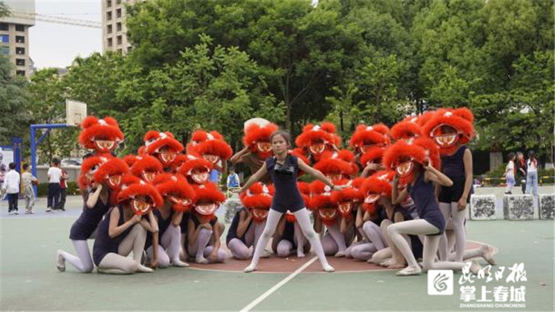 龙泉小学校舞蹈获盘龙区学生艺术节中小学舞蹈专场一等奖