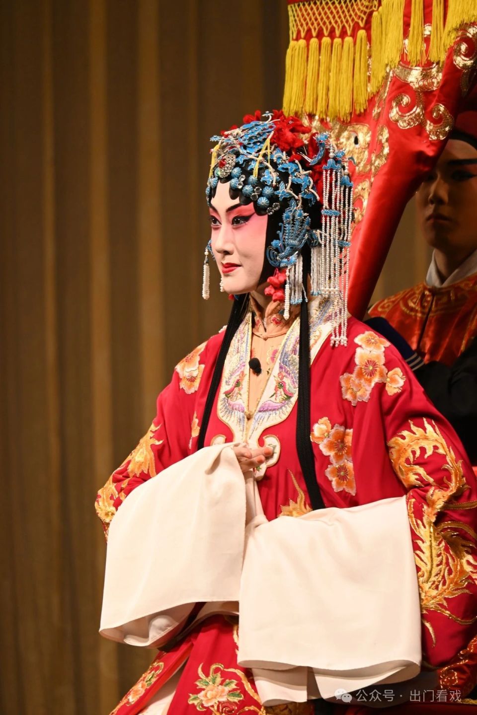 张火丁什么时候再演不知道,还演不演也不知道,所以只能期待《锁麟囊》