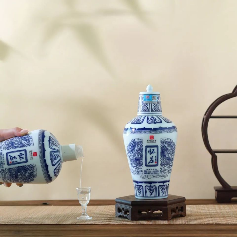 酱香白酒齐齐跌落神坛?这才刚开始