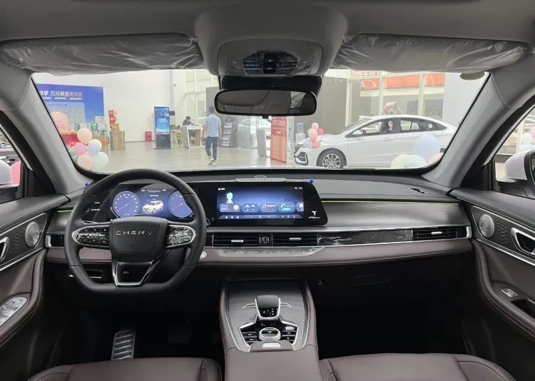 探店丨高品质,大空间,强动力,奇瑞瑞虎8 plus冠军版真超值