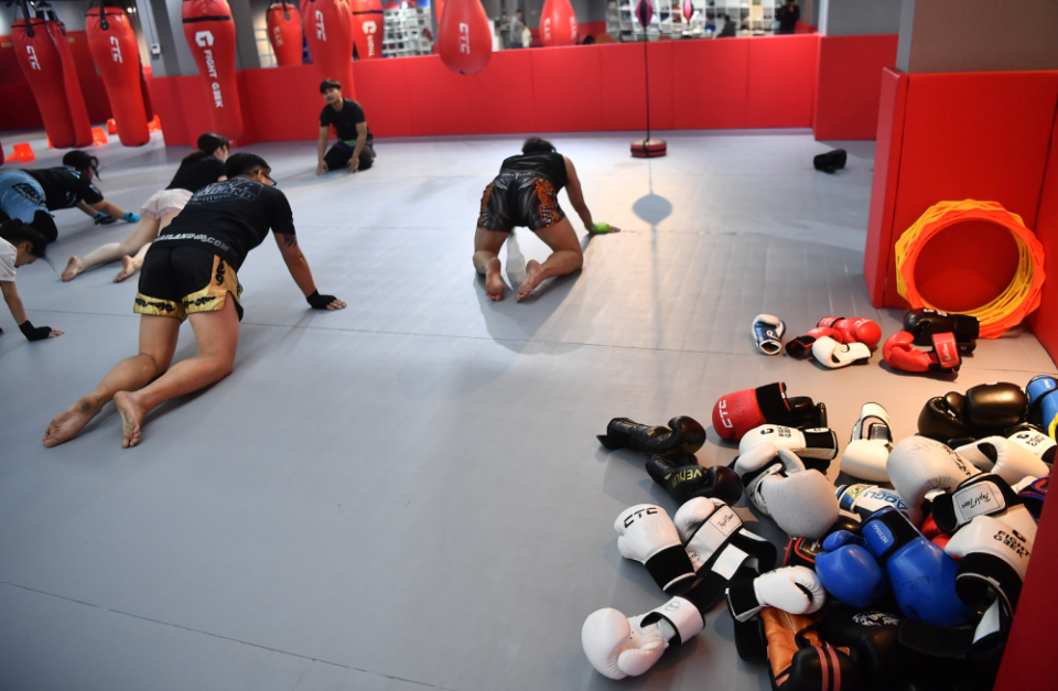 想成为下一个贾玲吗?京城格斗馆"火"起来了,直击——_