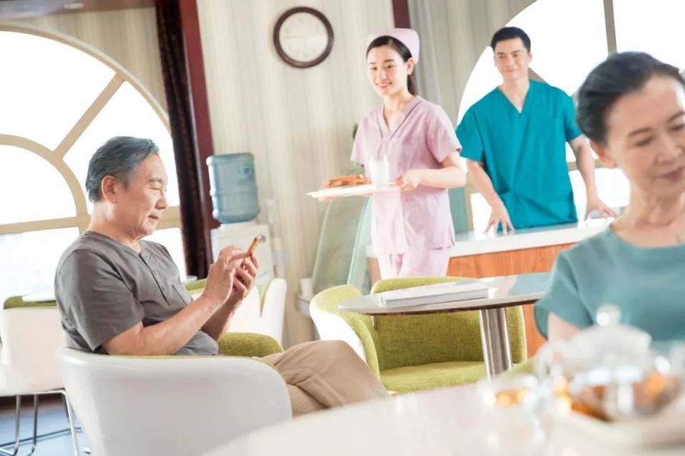 给父母不一样的关爱,从这件事做起