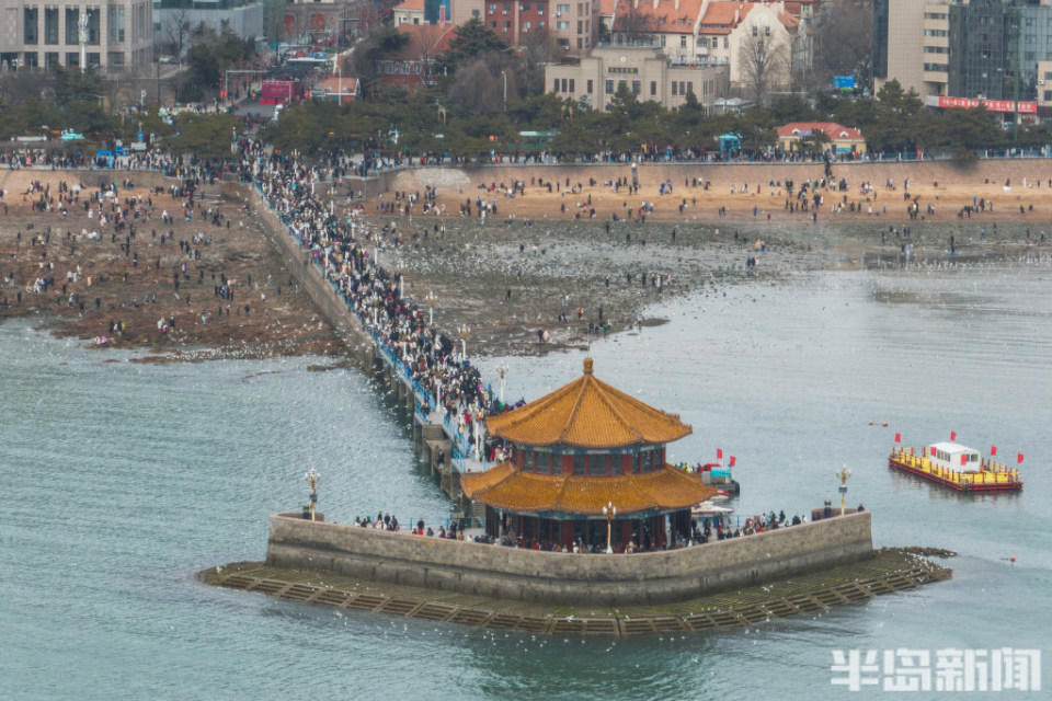 "流量"栈桥,持续火爆_腾讯新闻