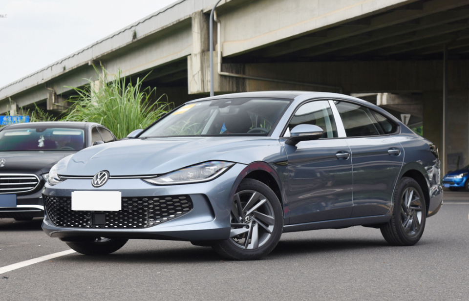 3款15万左右的轿跑车型,有知名合资也有国产巅峰,你喜欢那款?