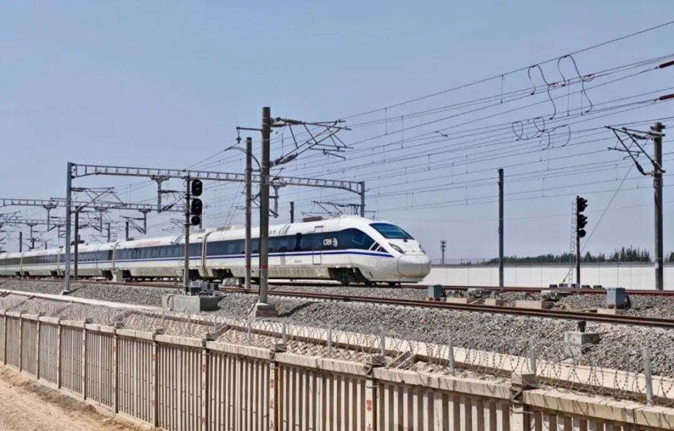 中川机场环线铁路如期建成