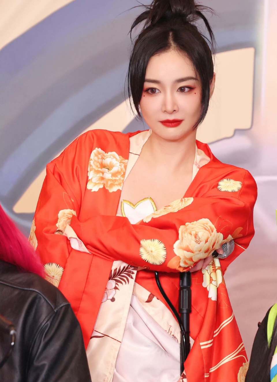 赵丽颖cos公孙离超美,可爱俏皮,颜值绝佳,和高叶气质完全不同