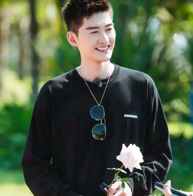 张翰去油成功因珠江人家上新闻联播这次他又赌对了