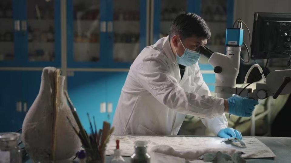 指尖传匠心 四川启动文物修复和守护年度人物推选_腾讯新闻