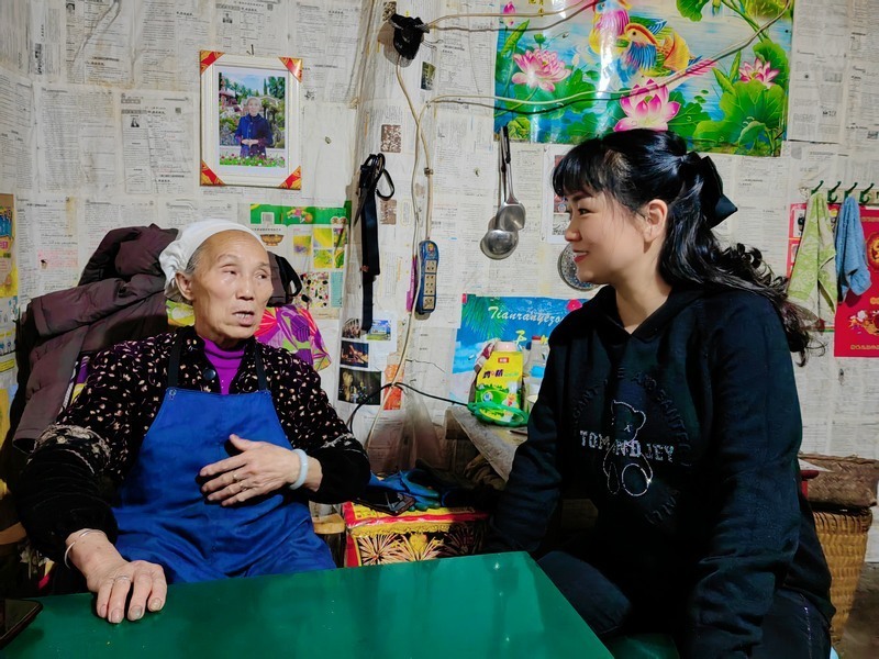 瓮安驻村女书记周晓莉时刻将村民冷暖挂在心上