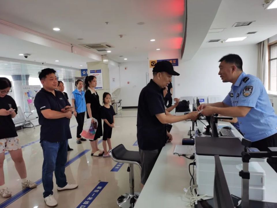 优化营商环境丨济源示范区公安服务大厅:优化办事流程 迎接暑期高峰