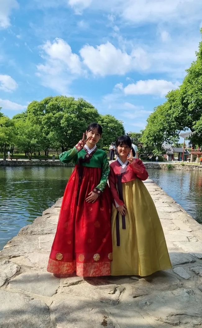 日本少女当选韩国春香 仲邑堇身穿韩服击败吴侑珍获赴韩首冠