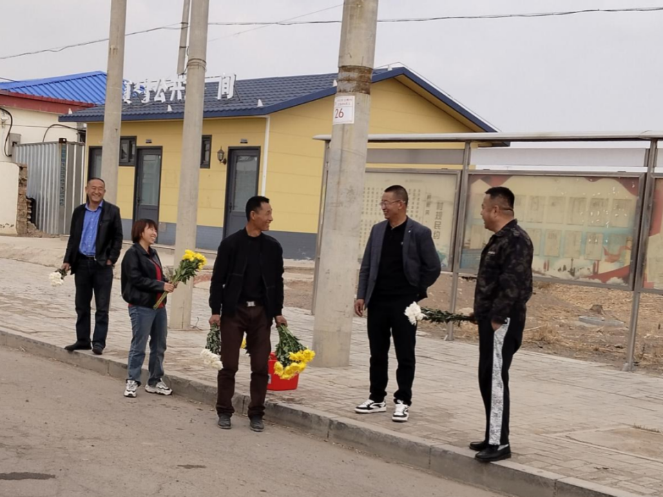 鲜花换纸钱 清明更文明——赛罕区金河镇倡导绿色祭祀新风尚_腾讯新闻