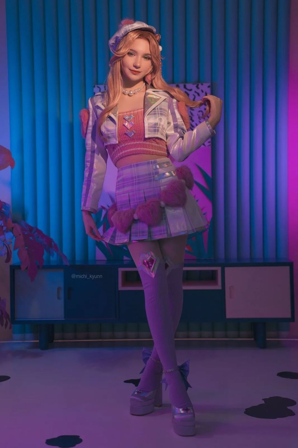 俄罗斯美女cos《巫师3》叶奈法,绝美身材妩媚至极