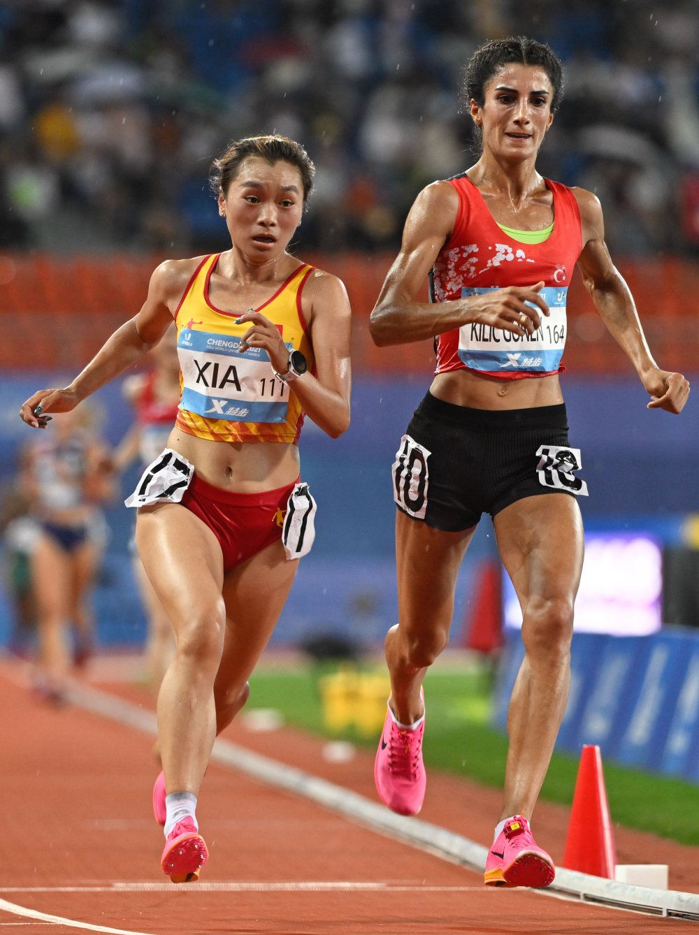 （成都大运会）田径——女子10000米：夏雨雨夺冠(3)_腾讯新闻
