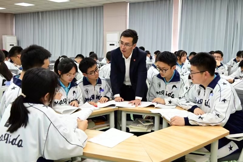 桃李芬芳 教泽绵长 陇原名校兰州东方中学欢迎您_腾讯新闻