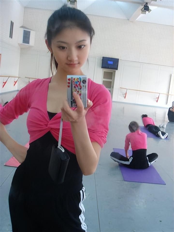景甜北京舞蹈学院图片