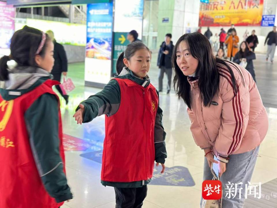 争做追锋少年镇江实验学校学雷锋主题月志愿服务活动开启