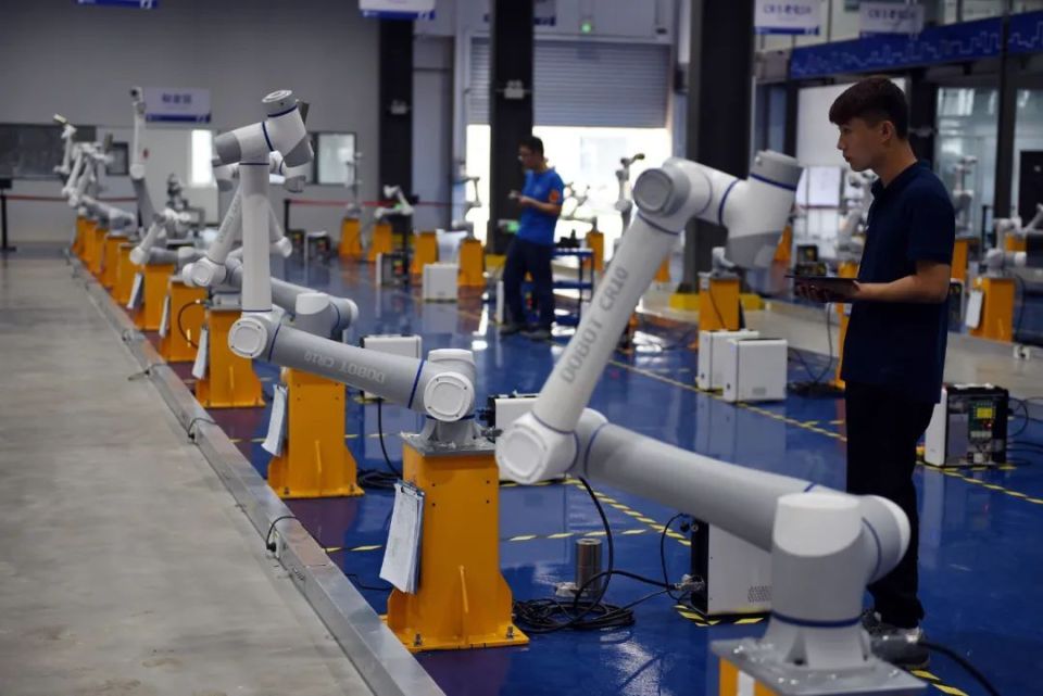 看海,简单沙谟挚炖种泄暮０断咴谒章沉绞〗唤绱π纬闪艘桓龃蟮暮