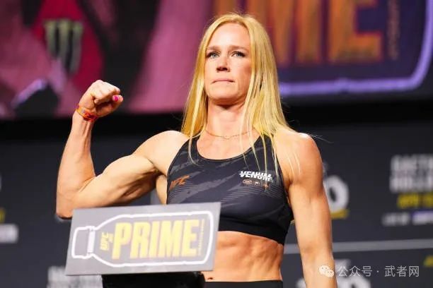 ufc 300赛前称重图集_腾讯新闻