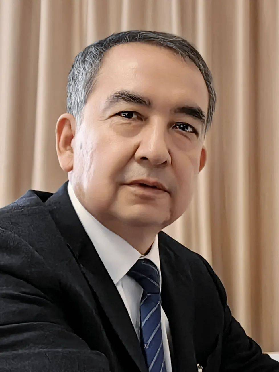 艾尼瓦尔·吐尔逊代表:对口援疆为受援地区发展稳定提供有力帮助_腾讯