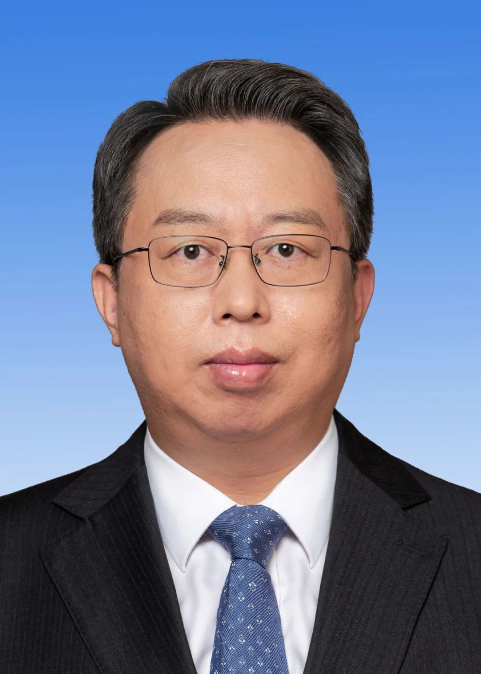 中央组织部决定,由伟,张凯履新_腾讯新闻