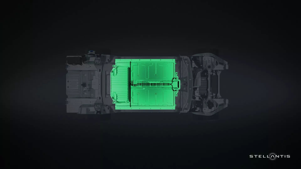Stellantis将在支持ICE的STLA大型电动汽车平台上推出8款新车型_腾讯新闻