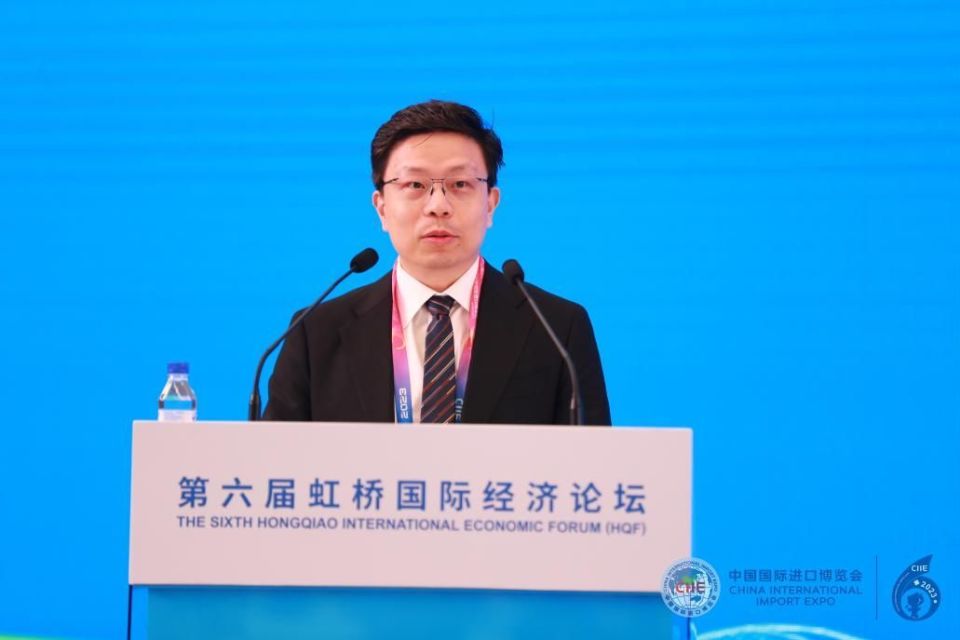 2023进博会：思谋科技发布工业多模态大模型IndustryGPT V1.0_腾讯新闻